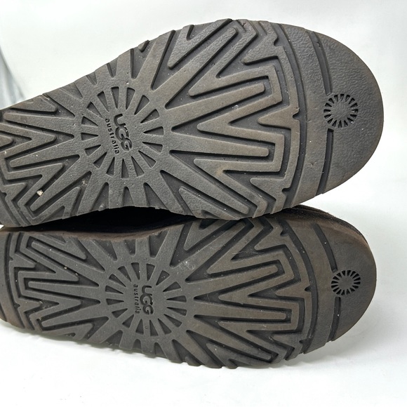 UGG Classic Short Sheepskin Winter Boots W8 - Picture 8 of 11